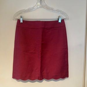 Short, straight skirt